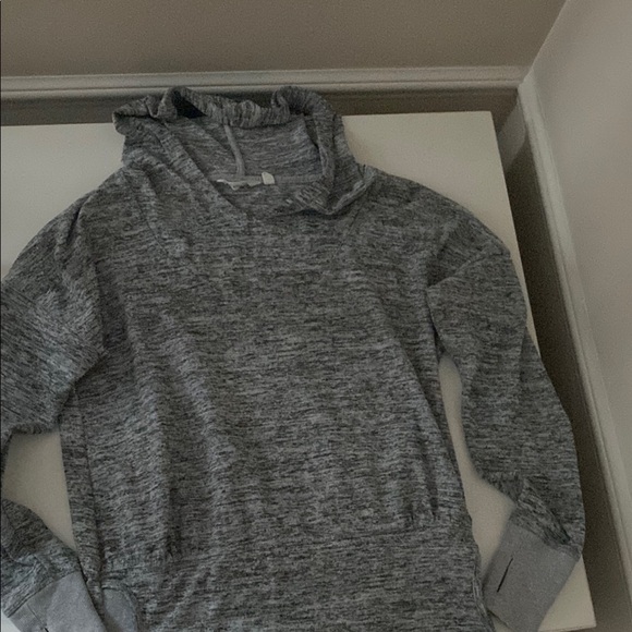 Athleta Heathered Gray Pullover Hoodie w/Twist Neck, Front Pocket & Thumb Holes - Picture 4 of 9